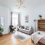 Super Apart Krucza 47a